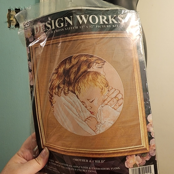 Mother&Child cross stitch kit - Picture 2 of 4